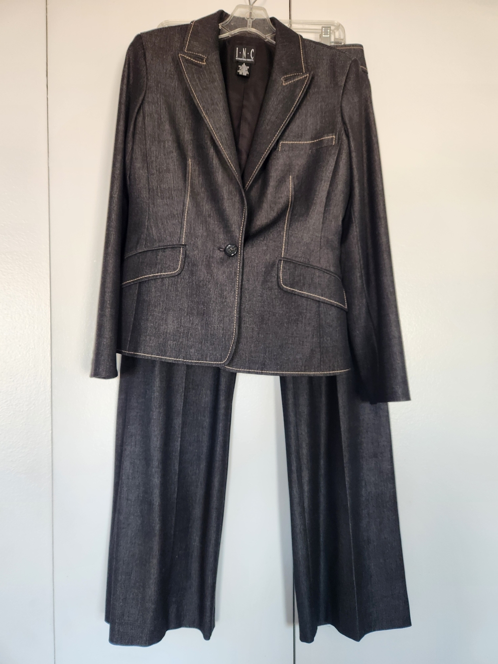 INC International Concepts Women's Charcoal Gray Blazer & Pant Suit